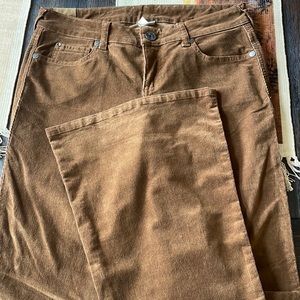 Ariat corduroy jeans. Size 28 long.